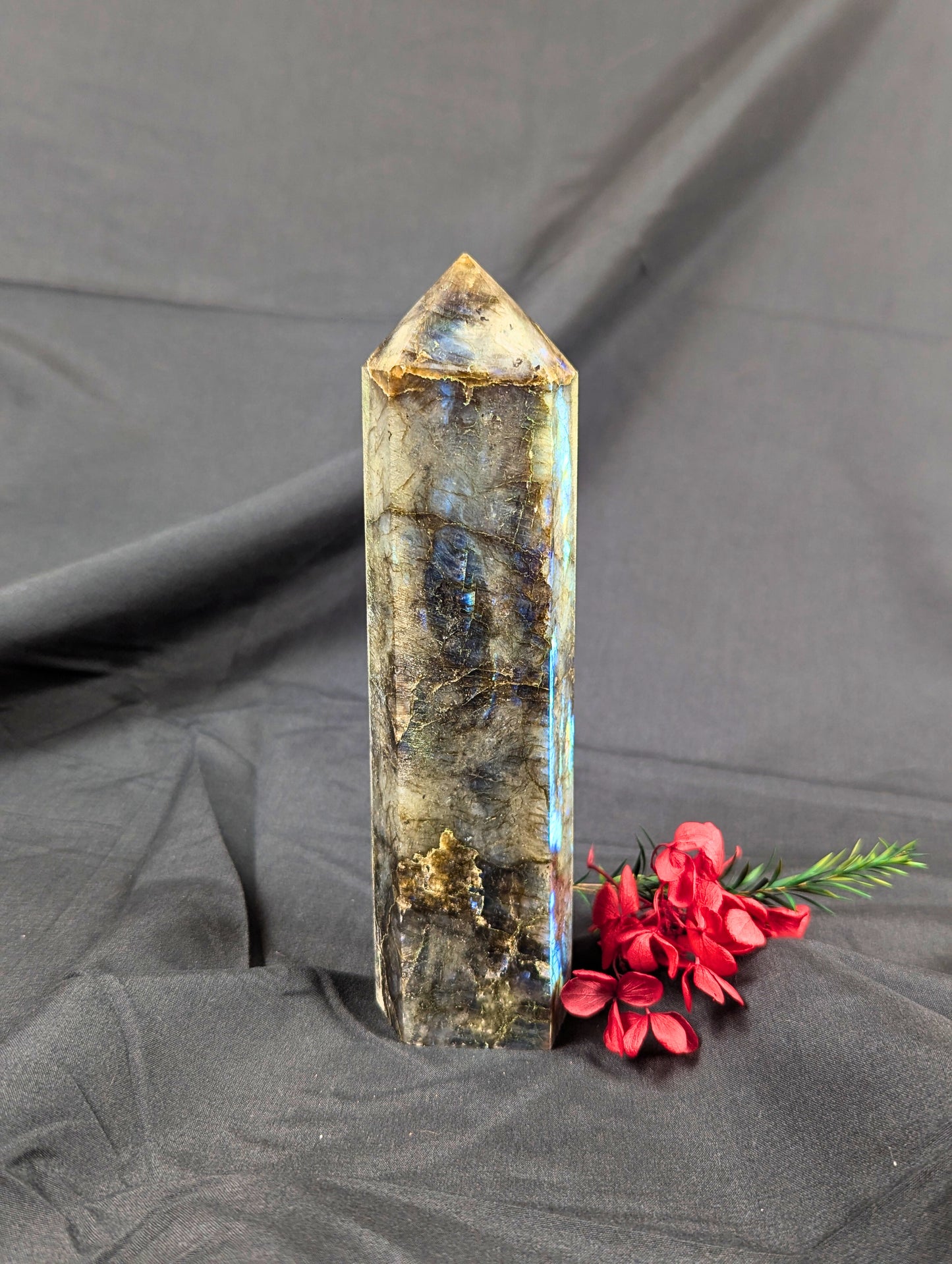 Labradorite Point (XL)