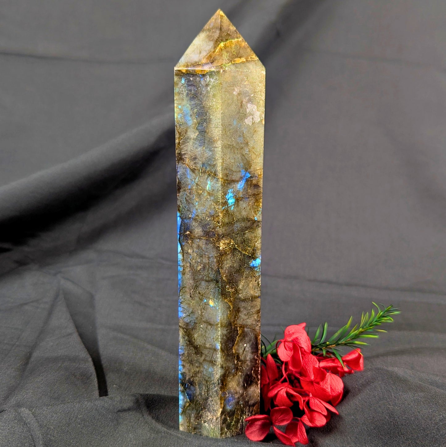 Labradorite Point (XL)