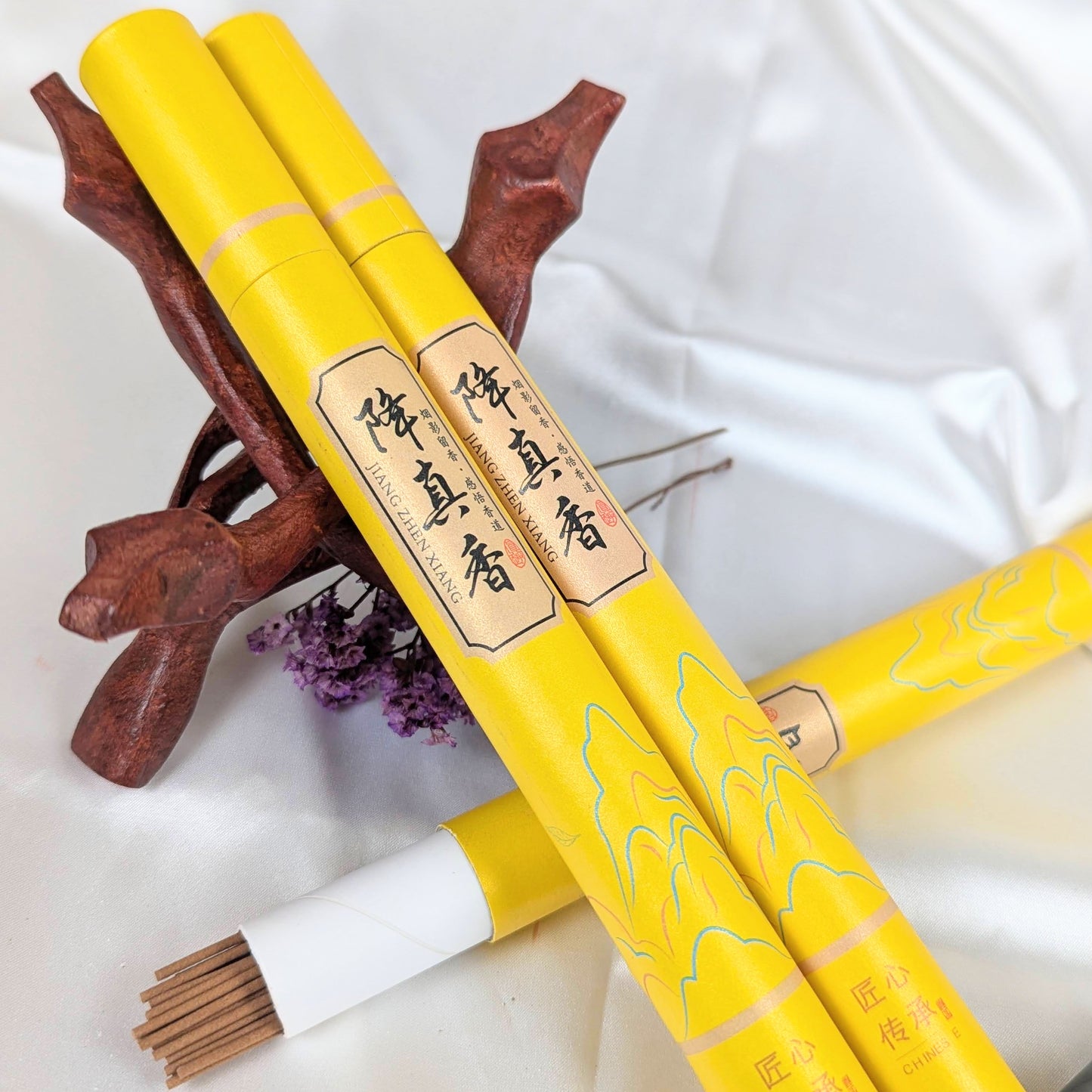 Sandalwood Incense Sticks (Jiang Zhen Xiang)