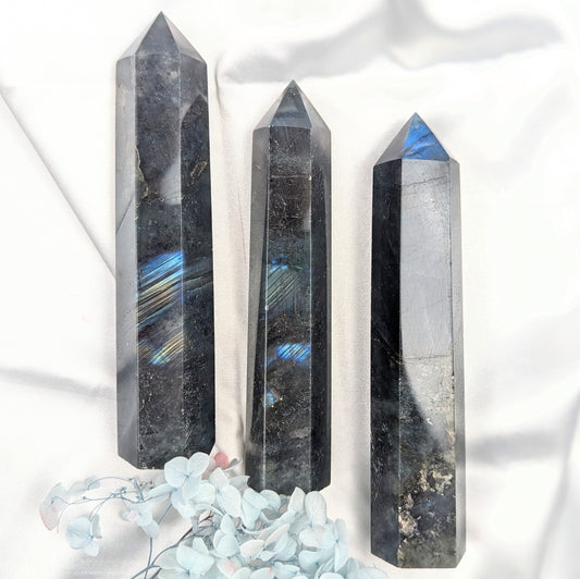 labradorite crystal point