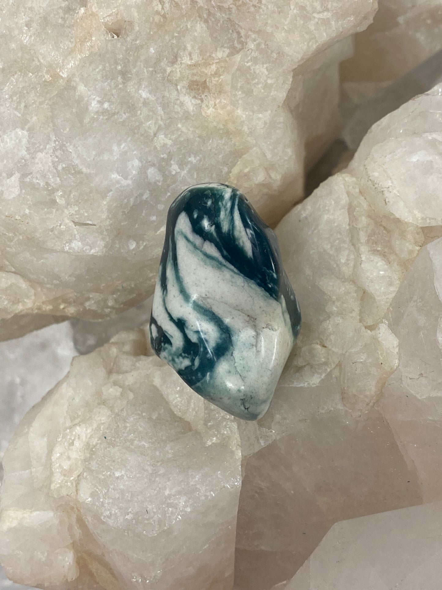 crystal tumblestone