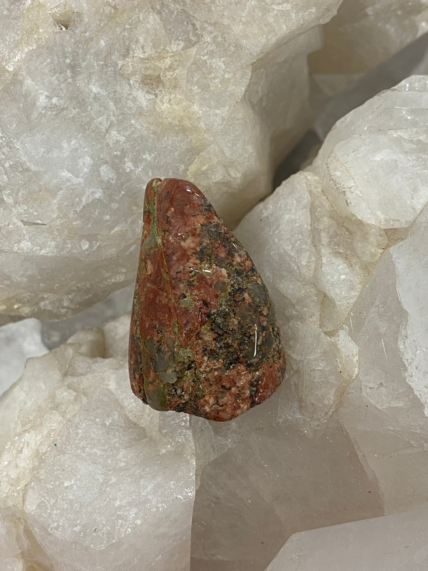 crystal tumblestone
