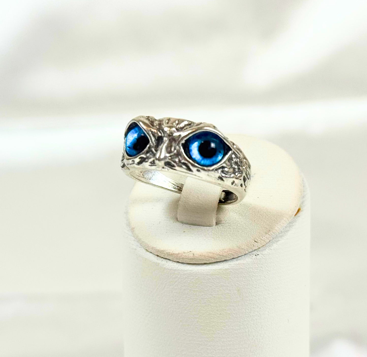 Silver Owl Ring with Blue Eyes - Dylan's Den Crystal Shop