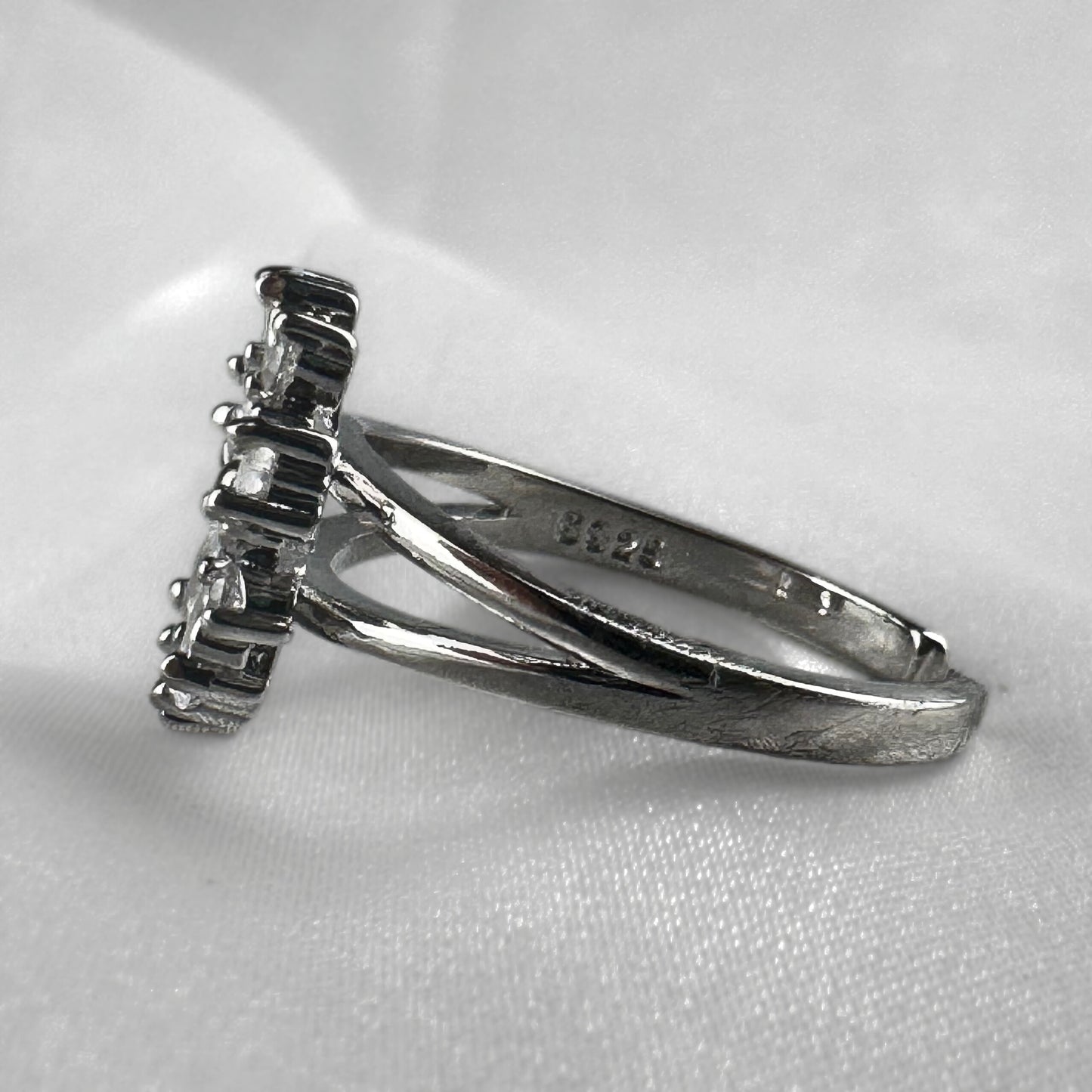 Adjustable Silver Clear Flower Ring