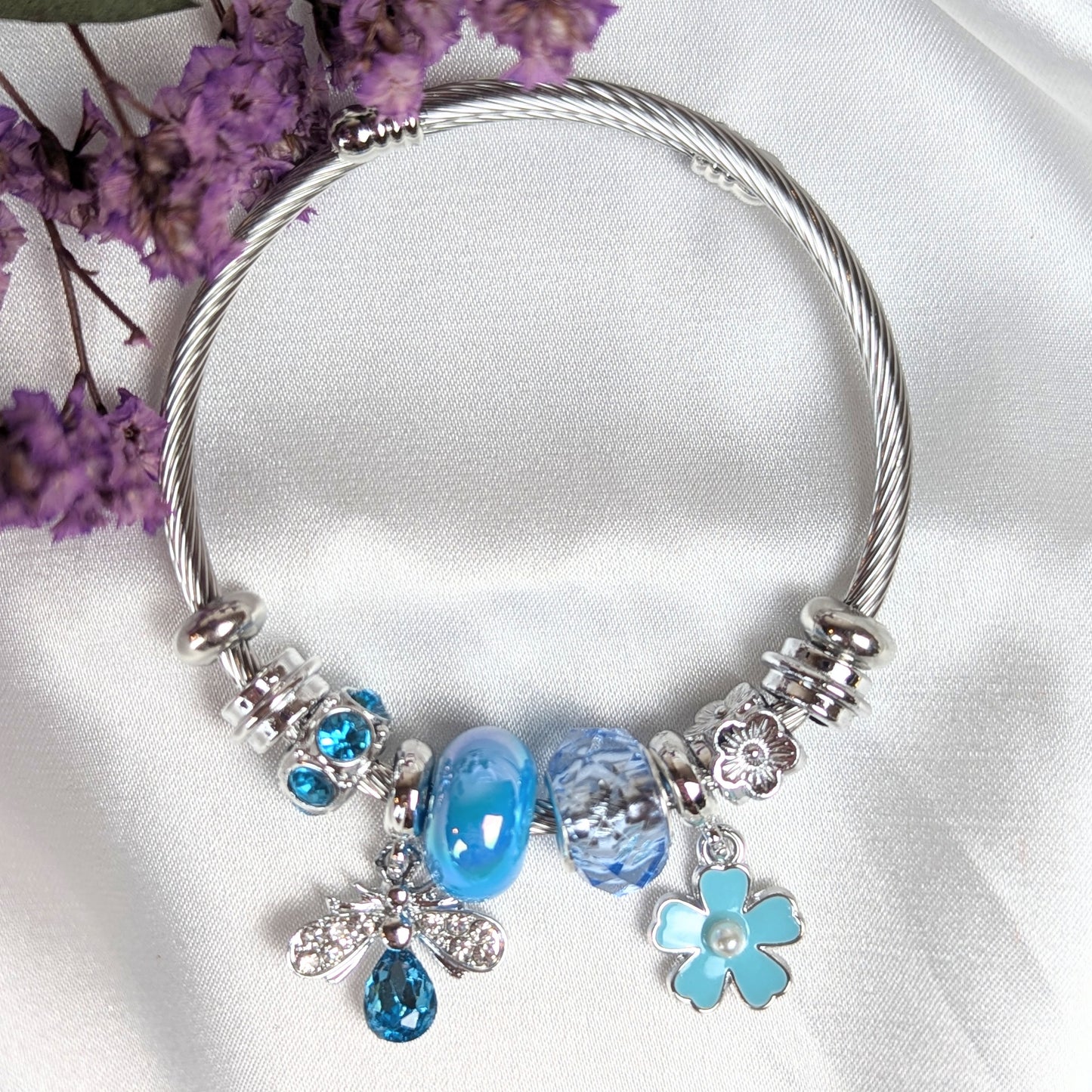 Blue Flower and Bee Charm Bracelet