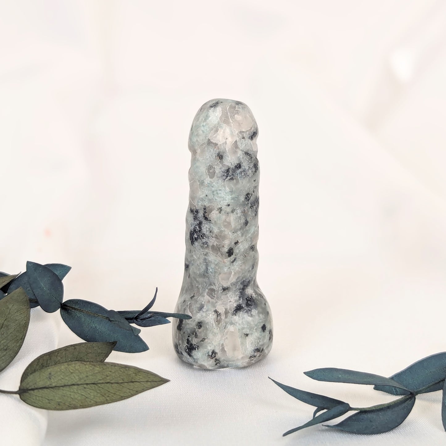 Kiwi Jasper Chunky Penis