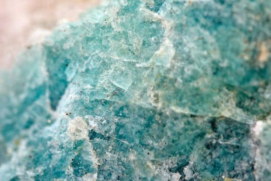 Amazonite Crystal Guide: Properties, Uses & Benefits