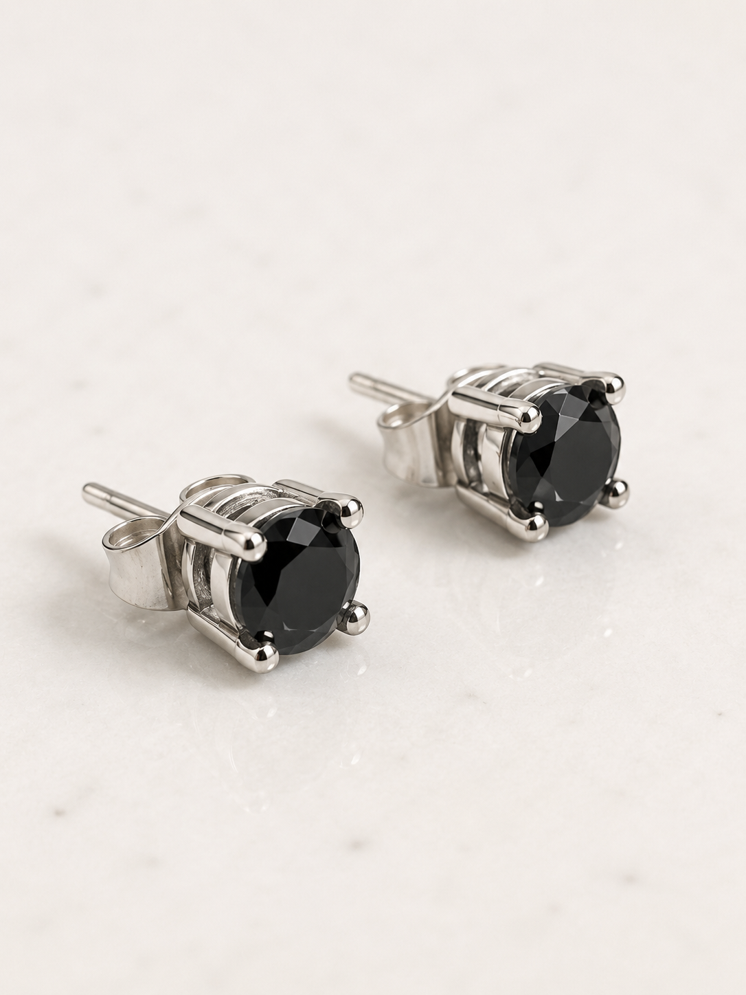 Silver Round Crystal Stud 4mm