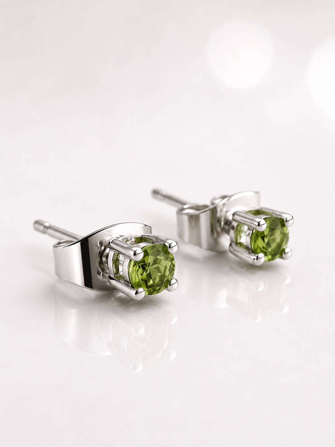 Silver Round Crystal Stud 3mm
