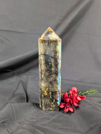 Labradorite Point (XL)
