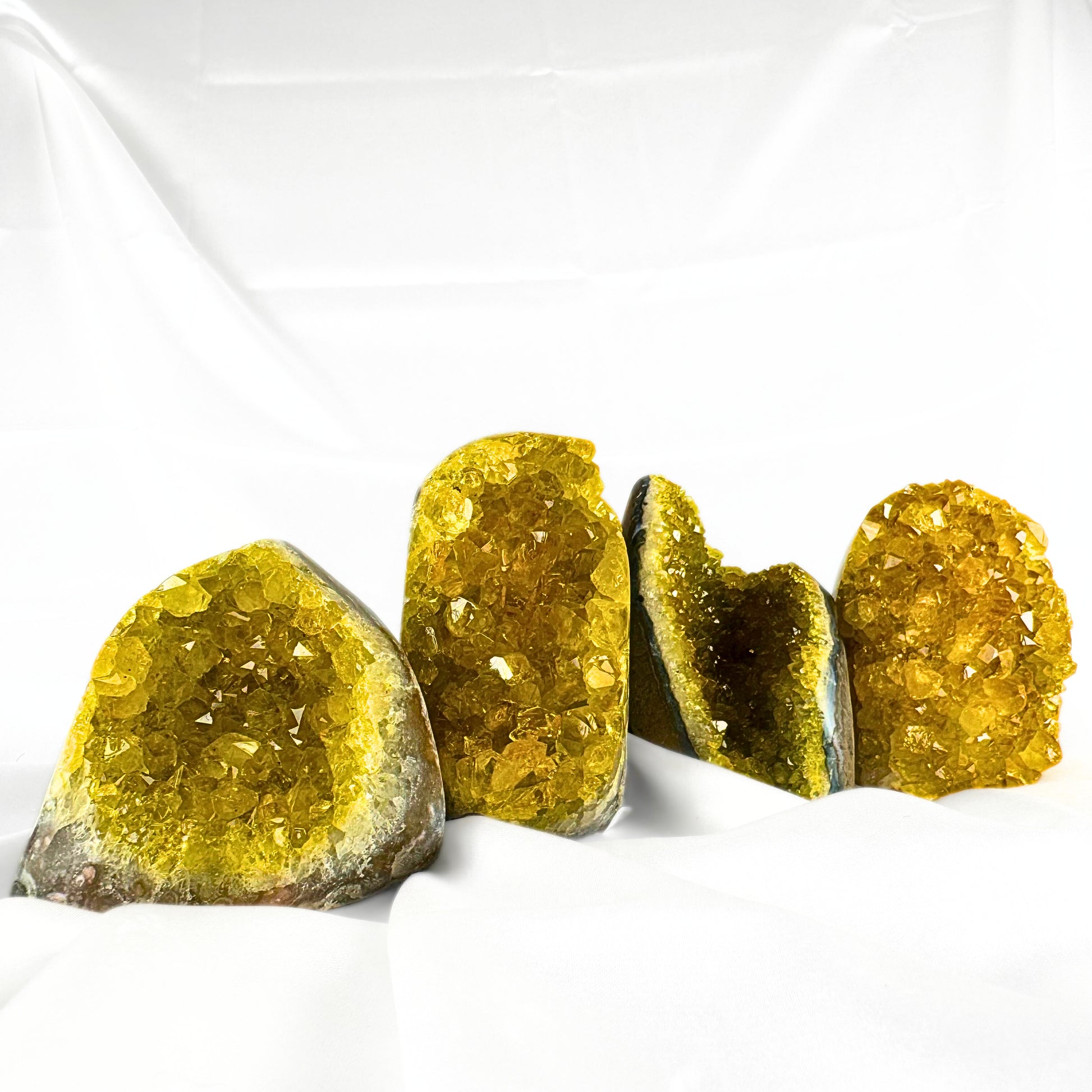 amethyst crystal cluster
