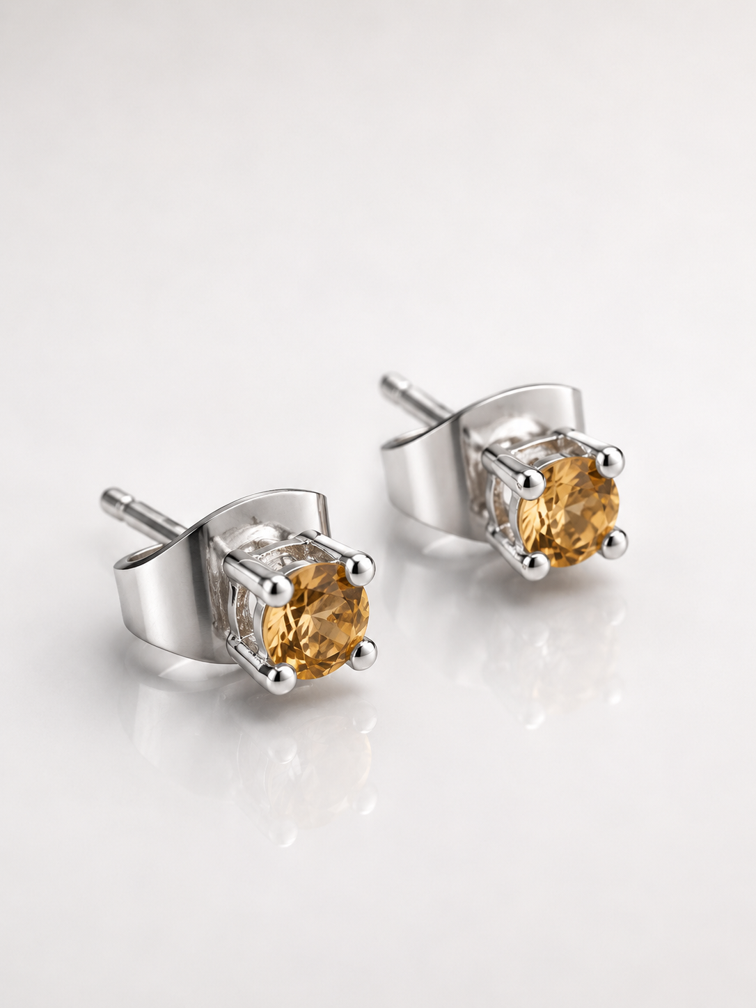 Silver Round Crystal Stud 3mm