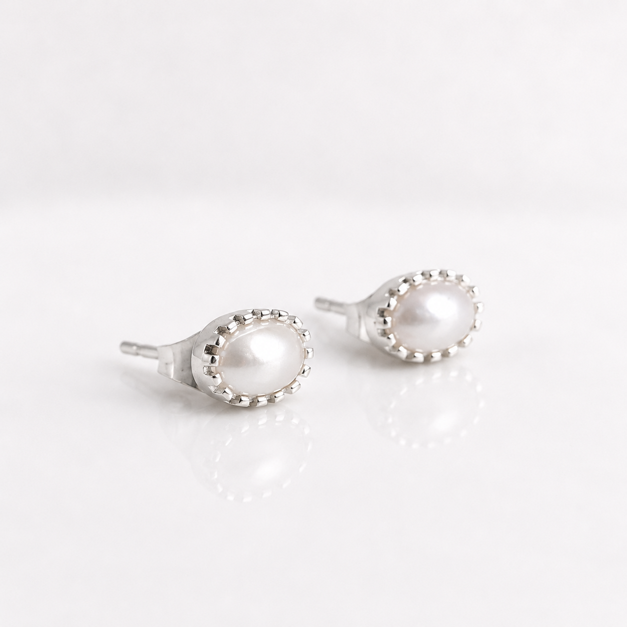 Silver Oval Crystal Stud