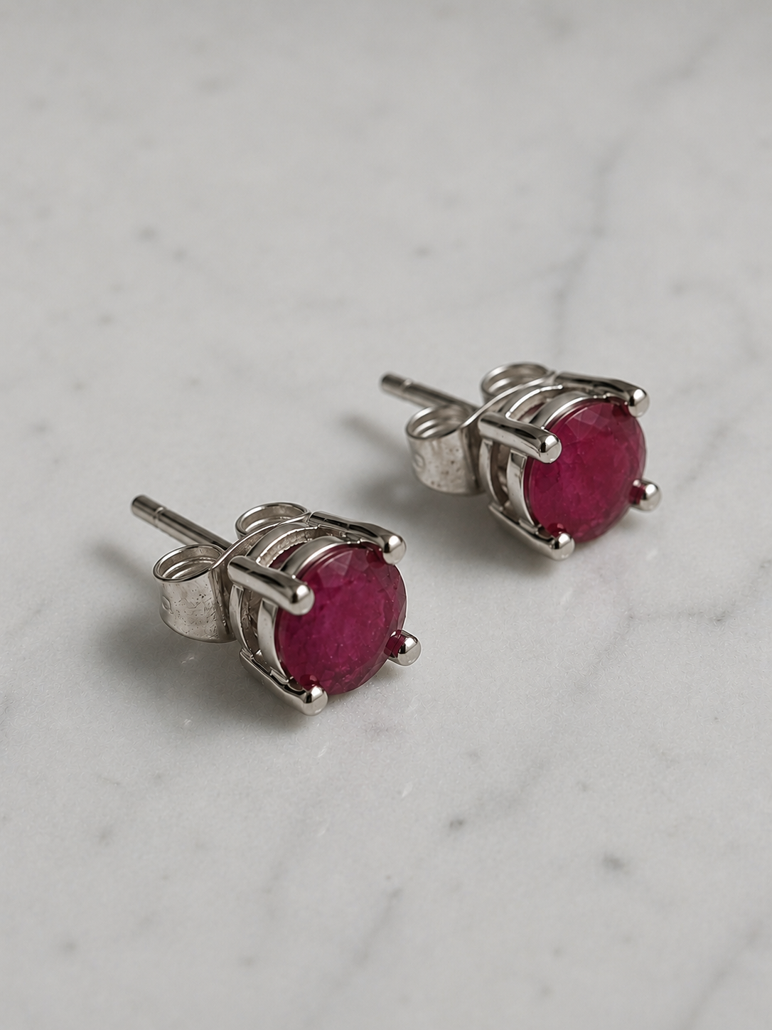 Silver Round Crystal Stud 4mm
