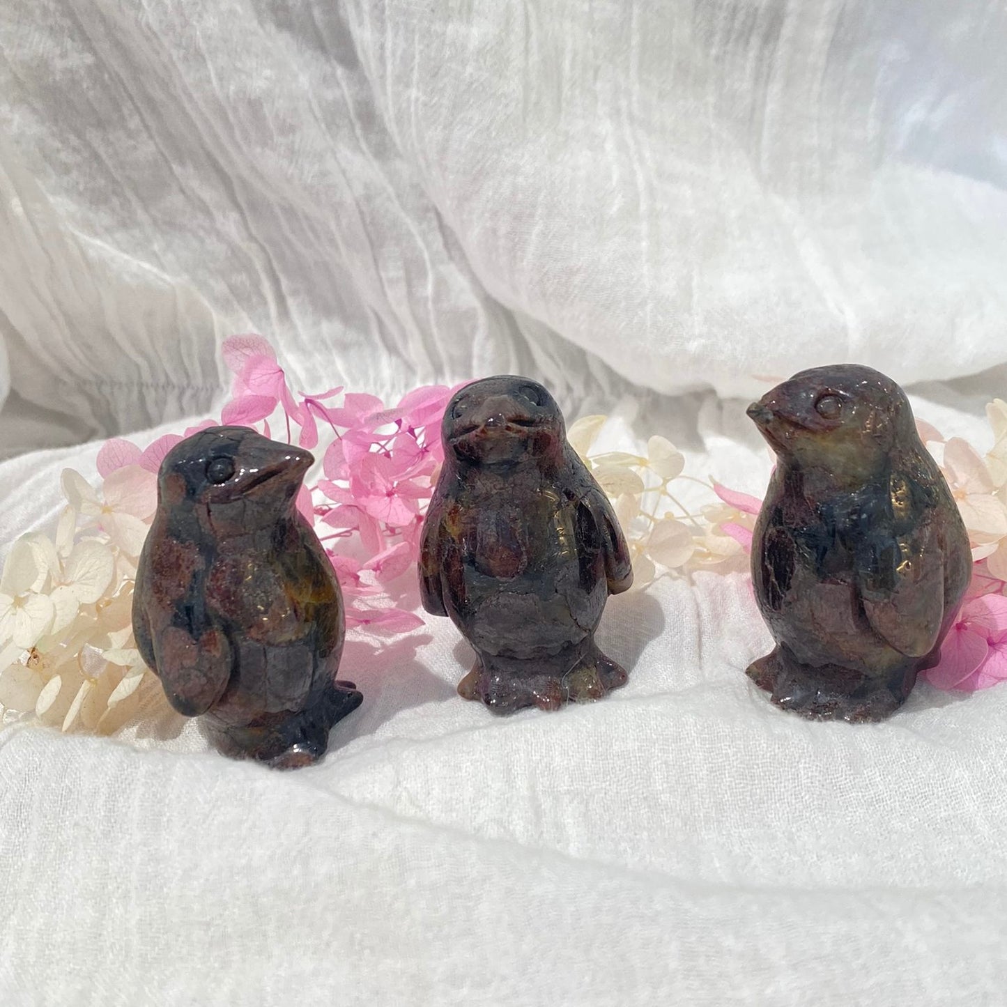 Mummy Penguin Carvings - 5.2cm