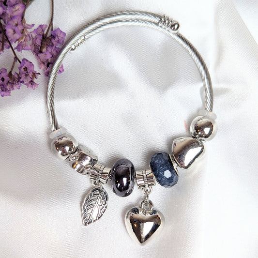 Leaf and Heart Charm Bracelet