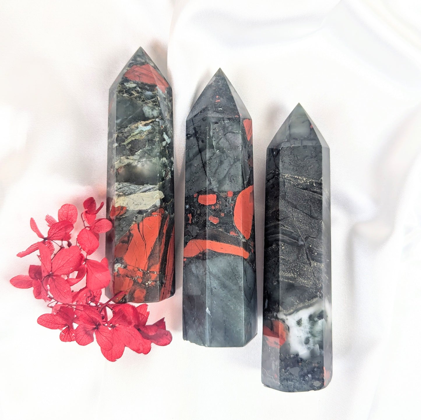 African Bloodstone Point (L)