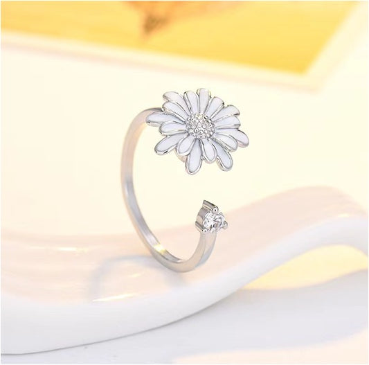 Enamel Daisy Silver Adjustable Ring