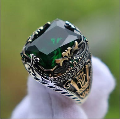 Celtic Aura Green Rectangle Signet ring